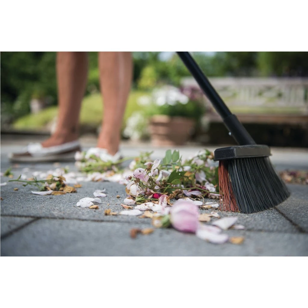 Fiskars Solid Bezem M - Afbeelding 3